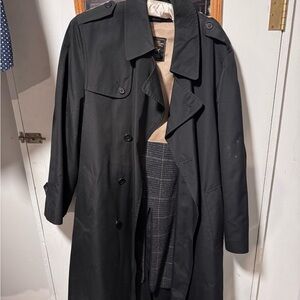 Hart Schaffner Marx Elegant Black Trench Coat